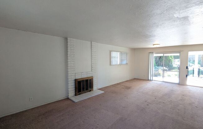 6488 Jackson Dr