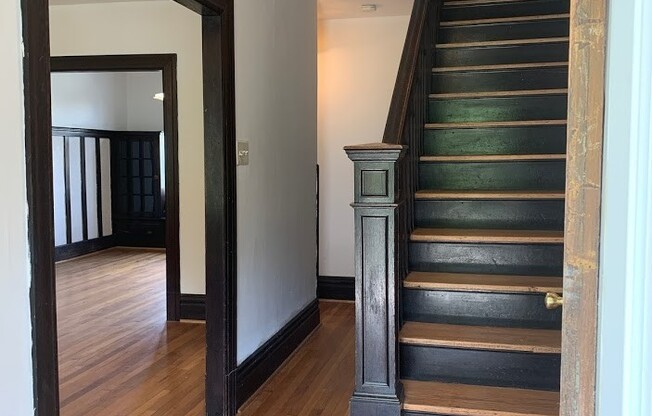 Great two story town home in the heart of Morningside!