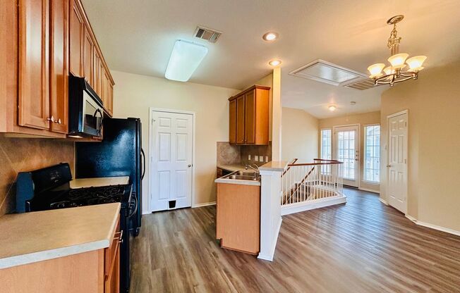 2 beds, 2 baths, $1,595, Unit # 1701