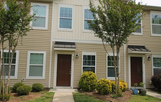 2 beds, 2.5 baths, $1,895