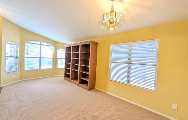 4 Bedroom 2 Bathroom Kempton Crossing House