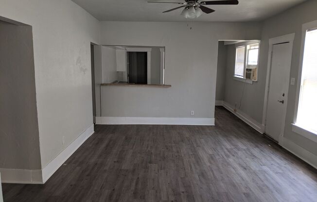 W Arlington Ave- Duplex