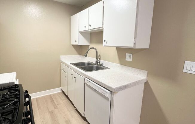 1 bed, 1 bath, 640 sqft, $1,725, Unit 217