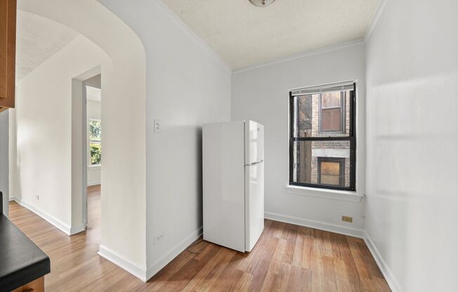 1 bed, 1 bath, 536 sqft, $1,395, Unit 302