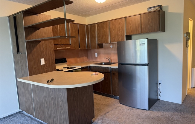 1 bed, 1 bath, 606 sqft, $1,950, Unit 416