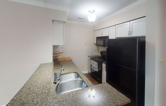 2 beds, 1 bath, $1,495