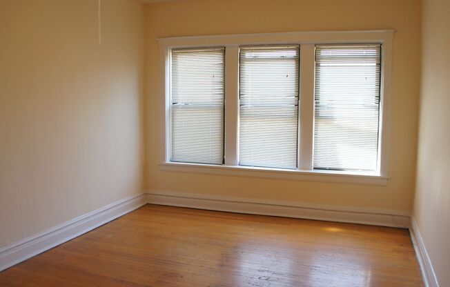 2516 N. Kedzie LP