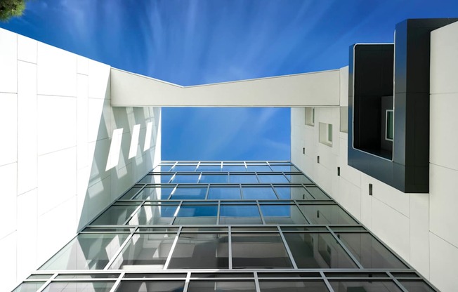 Blue background at G12, Los Angeles, California