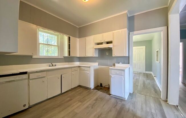 NEW!! NEW!! NEW!! Renovated 3 bed/2 bath home move in ready!