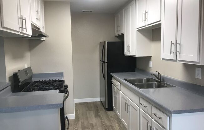 2 beds, 1 bath, 772 sqft, $2,450, Unit 37