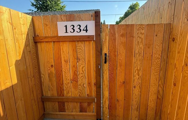 1330-1334 SW 8th Ave Triplex/crema102-626