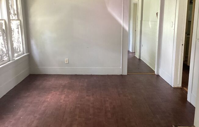 2 beds, 1 bath, $515