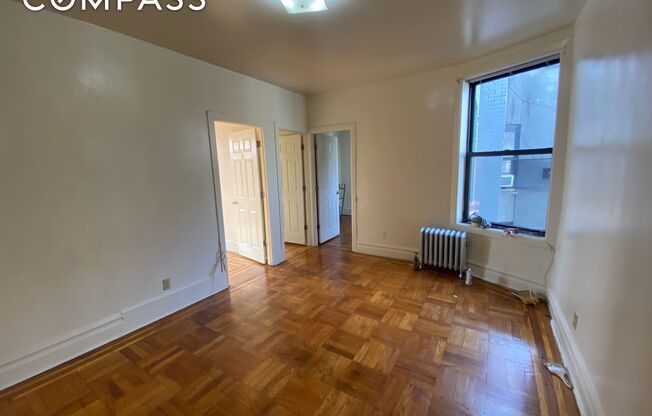 1 bed, 1 bath, $2,400, Unit 3F