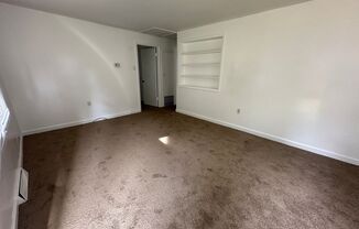 2 beds, 1 bath, $1,095