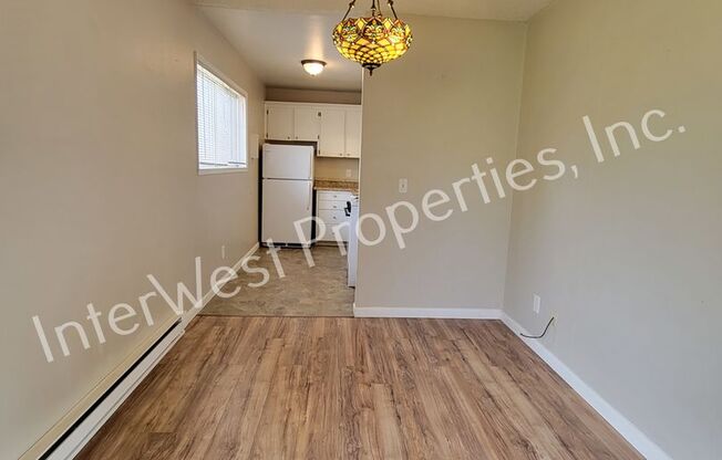 2 beds, 1 bath, 900 sqft, $1,550