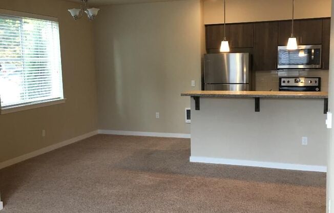 2 beds, 2 baths, $2,022, Unit 4862-208