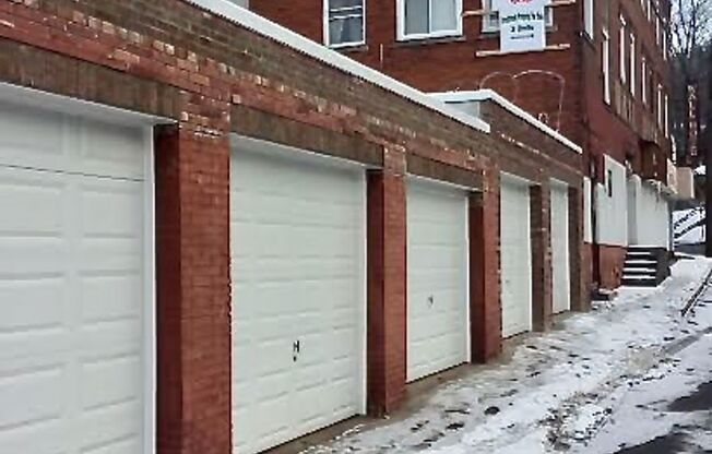 *** Large & Spacious Apartments in Wall, PA * Pet Friendly * Fully Renovated * Central A/C * Available Now ***