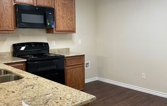 3 beds, 3 baths, 1,475 sqft, $1,550, Unit A