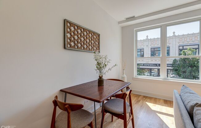 2 beds, 1 bath, 760 sqft, $2,695, Unit 2740-307