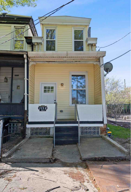 1113 BANK ST