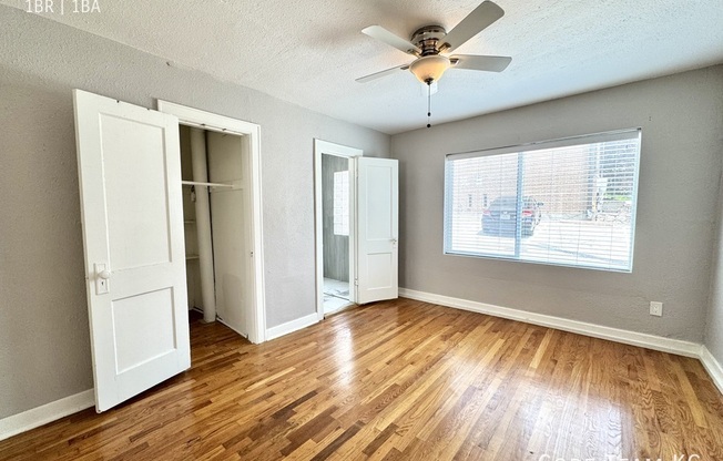 1112 W 45 ST
