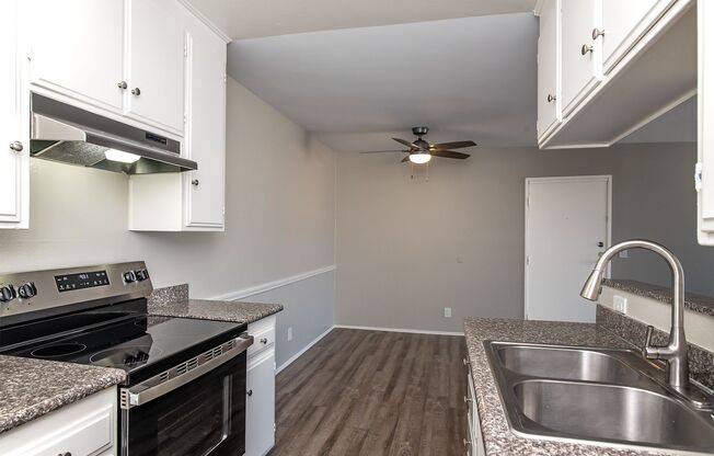 1 bed, 1 bath, 748 sqft, $1,950