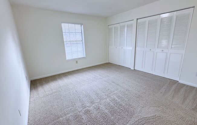 1 bed, 1 bath, 750 sqft, $1,195, Unit 050