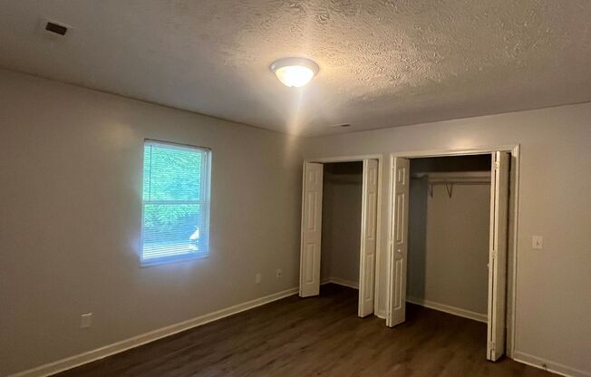 2 beds, 1.5 baths, 900 sqft, $1,100, Unit Unit 4