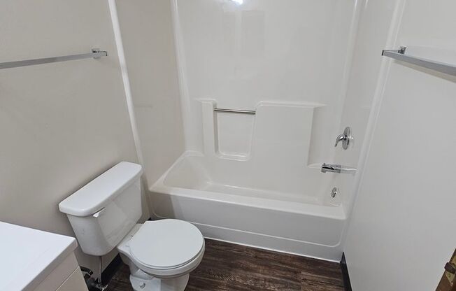 Studio, 1 bath, 312 sqft, $650, Unit 107