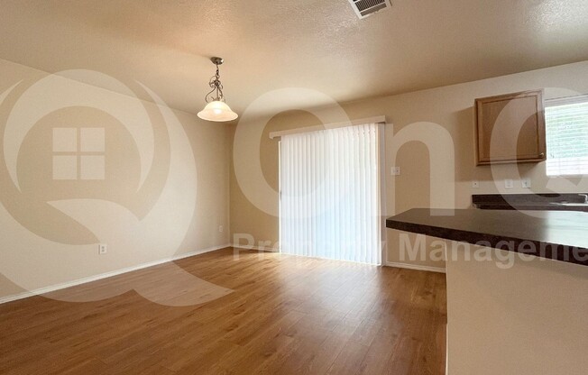 8644 BOSWELL MDWS DR