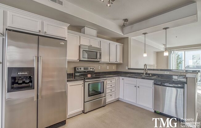 Bright & Open Living in Tanasbourne Tech Corridor