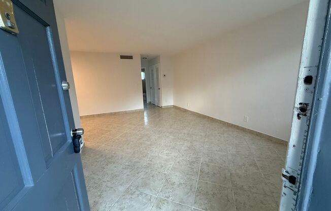 1 bed, 1 bath, $1,795, Unit 211