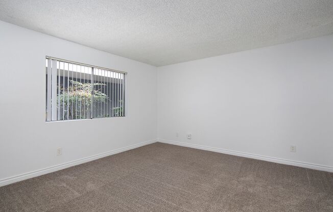 2 beds, 2 baths, 1,057 sqft, $3,095, Unit 212