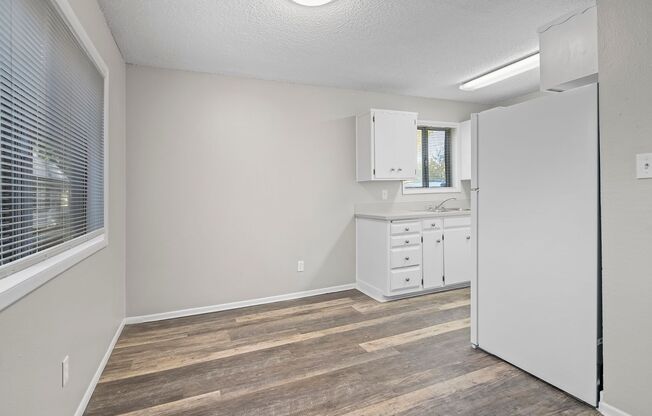 2 beds, 1 bath, 685 sqft, $1,195, Unit 8023