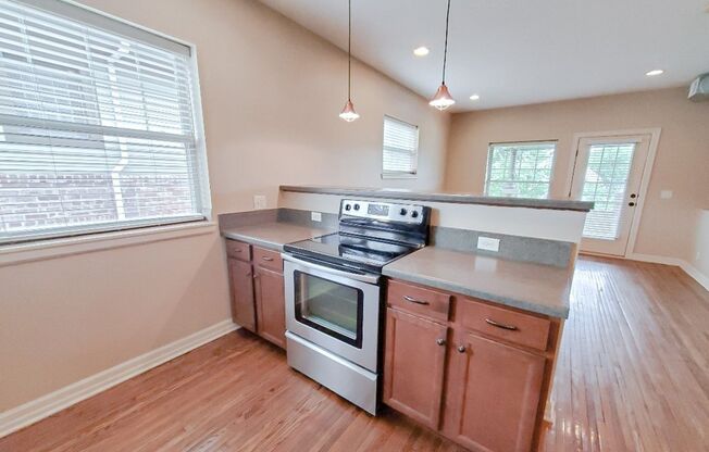 1 bed, 1 bath, 650 sqft, $1,195, Unit 609 - Unit 202 A817