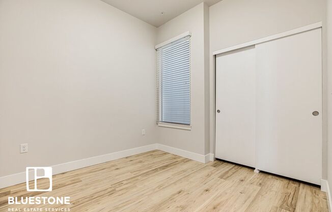 1 bed, 1 bath, 581 sqft, $1,295, Unit D325