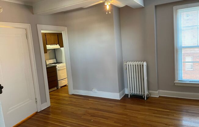 Studio, 1 bath, 315 sqft, $950, Unit 3I