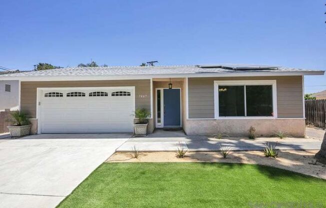 Lovely Family Home with Large Backyard