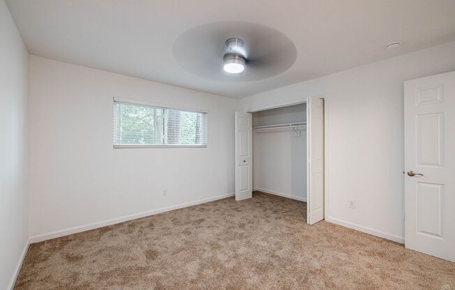 3 beds, 2 baths, 1,200 sqft, $1,995, Unit 2290-03