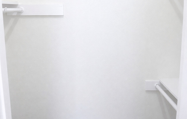 1 bed, 1 bath, 638 sqft, $1,100, Unit 4 - 412