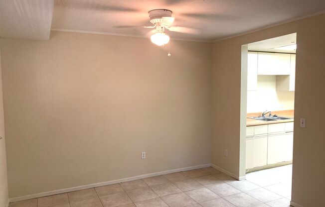 Clean and Spacious Condo, Pasadena