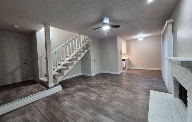 2 beds, 1 bath, $1,900, Unit 9