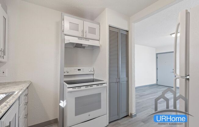 2 beds, 1 bath, 600 sqft, $1,350, Unit 3