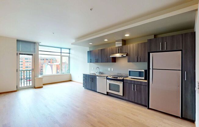 1 bed, 1 bath, 616 sqft, $2,125, Unit 618