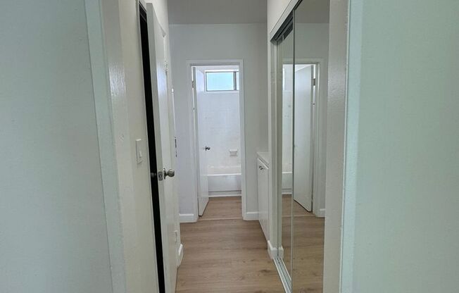 Studio, 1 bath, 475 sqft, $1,595, Unit 06