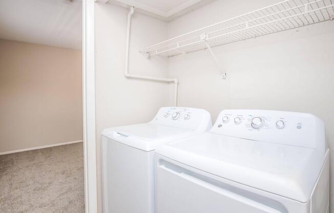 2 beds, 2 baths, 950 sqft, $1,299