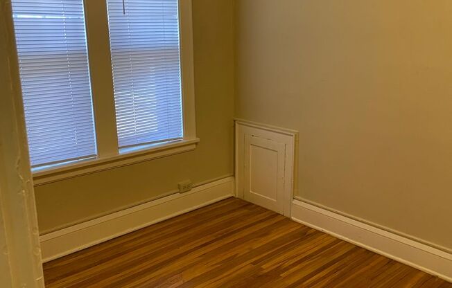 1 bed, 1 bath, 600 sqft, $969, Unit 215