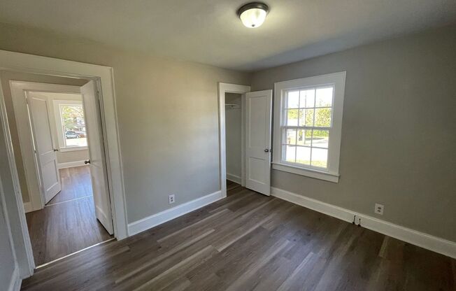 2 beds, 1 bath, $1,195