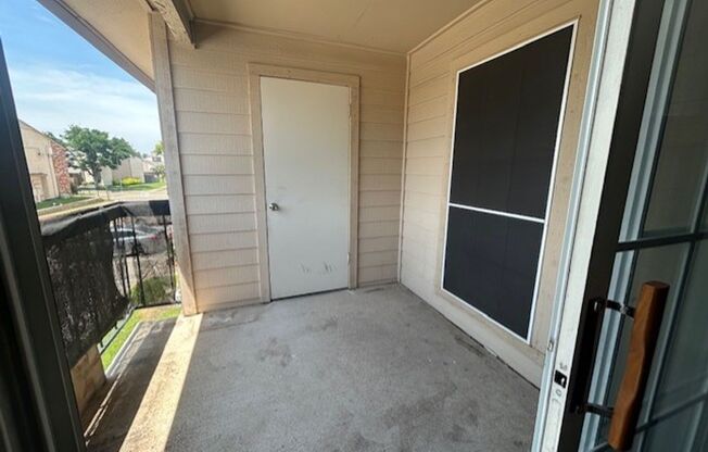 12480 Abrams Rd