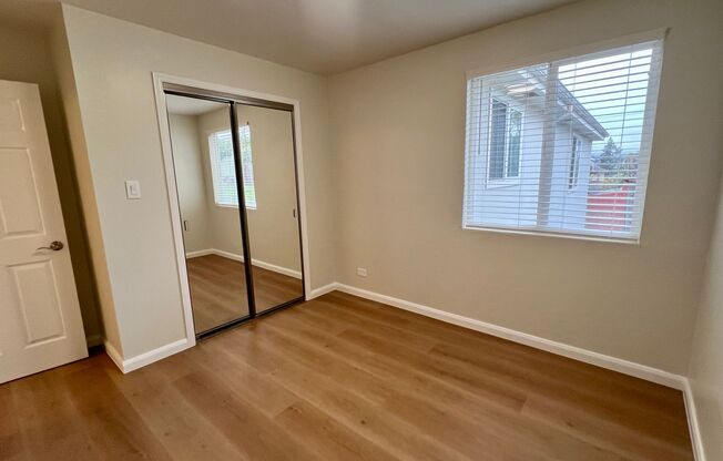 2 beds, 1 bath, $2,975